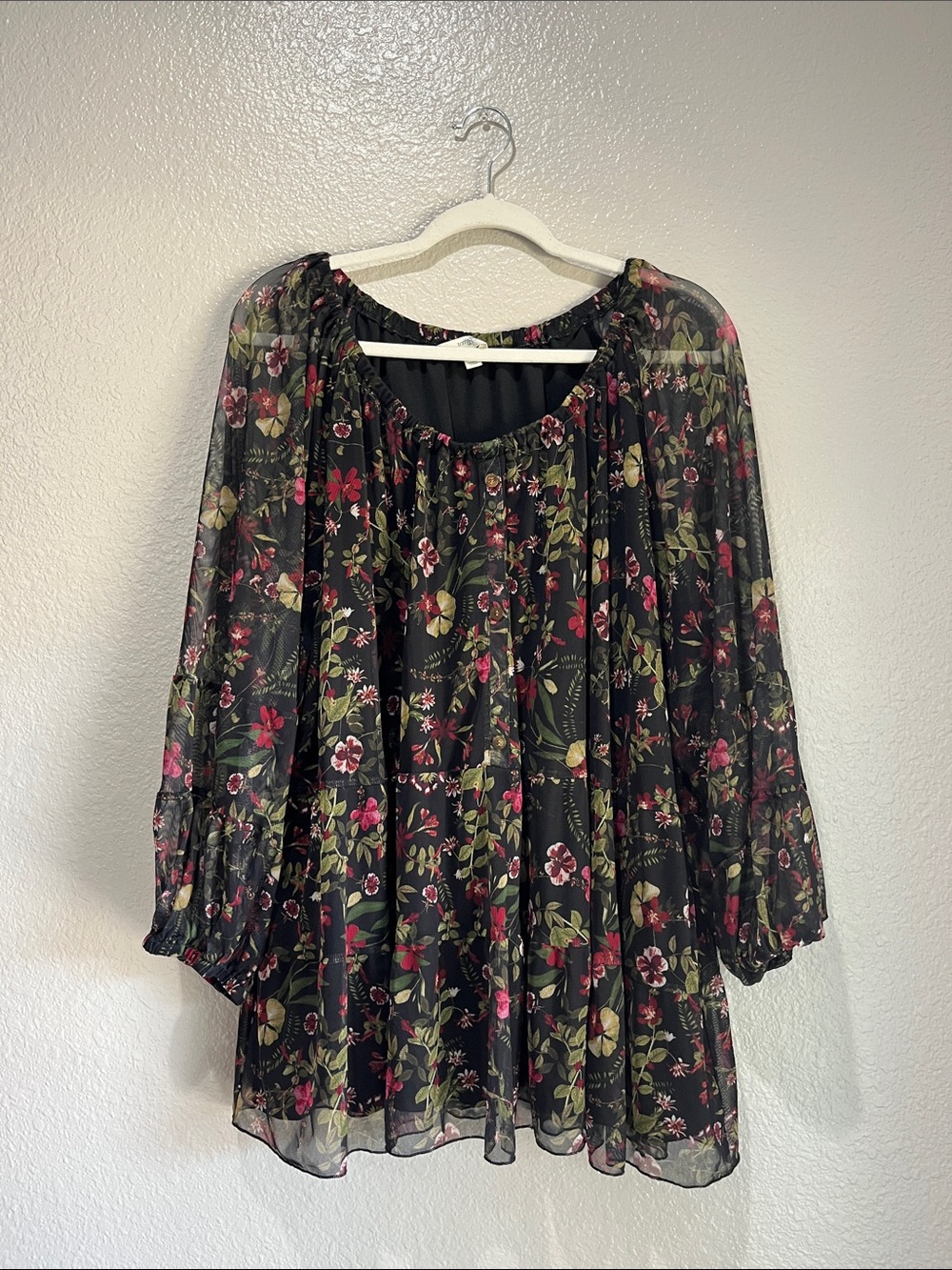 Terra & Sky Black Floral Peasant Tunic with Pink and Green Accents Sz 4X Goth